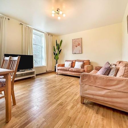 Spacious 4 Bed Flat Near London 02 Arena Greenwich 외부 사진
